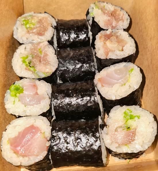 Tuna Maki Roll (6 pcs).